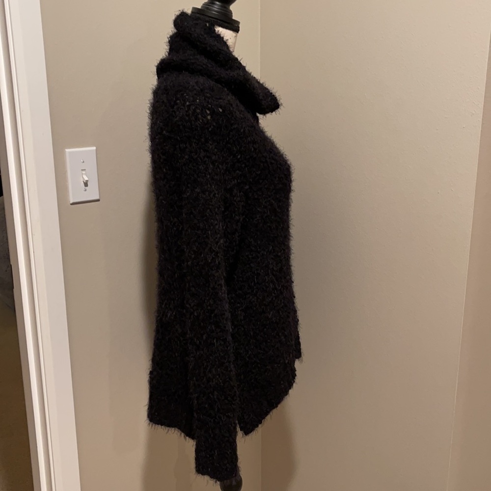 Sweater - Picture 2 of 4